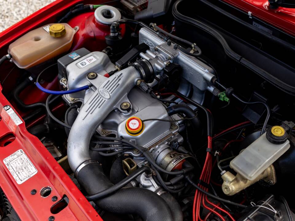 Afbeelding 28/45 van Ford Escort turbo RS (1990)