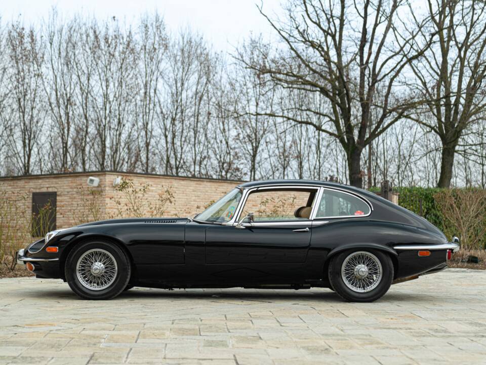 Imagen 4/50 de Jaguar E-Type V12 (2+2) (1971)