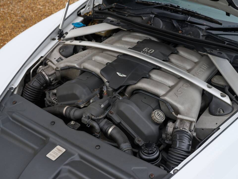 Image 5/50 of Aston Martin DB 9 Volante (2009)