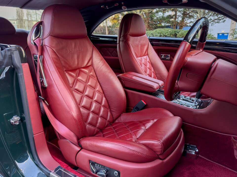 Bild 18/22 von Bentley Brooklands (2008)