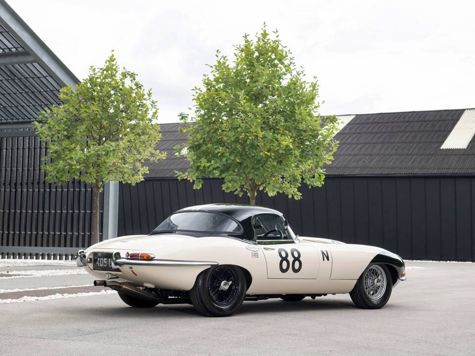 Afbeelding 3/15 van Jaguar E-Type 3.8 (1961)