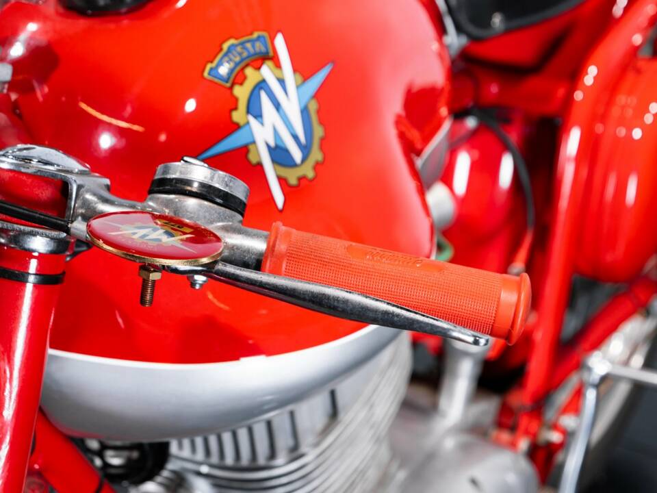 Image 42/47 of MV Agusta DUMMY (1957)