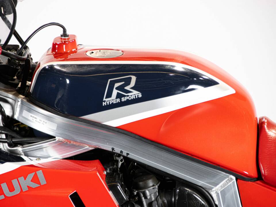 Immagine 18/50 di Suzuki GSX-R 1100 (1986)