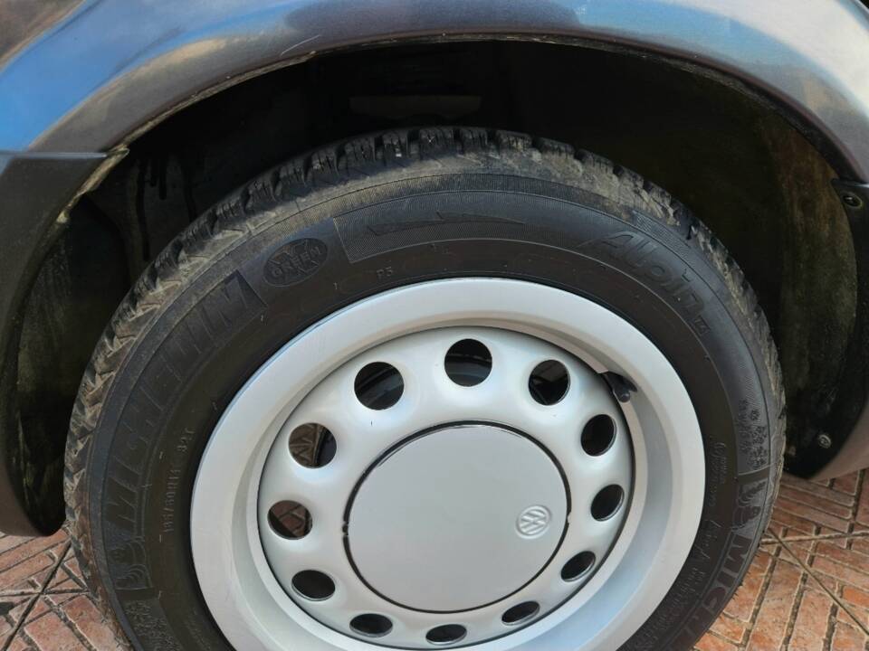 Bild 22/91 von Volkswagen Golf II 1.6 (1990)