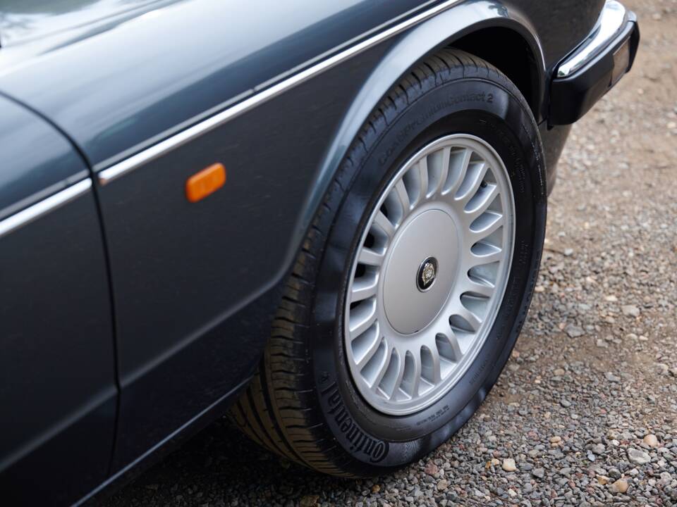 Afbeelding 14/50 van Jaguar XJ12 6.0 (1994)
