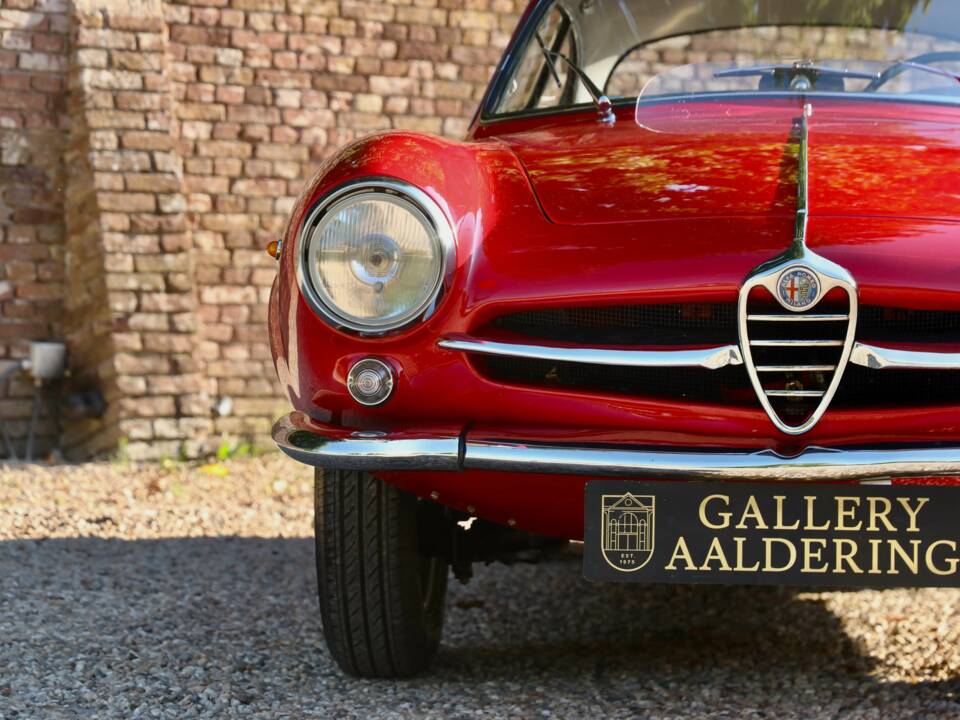 Image 18/50 of Alfa Romeo Giulietta SS (1961)