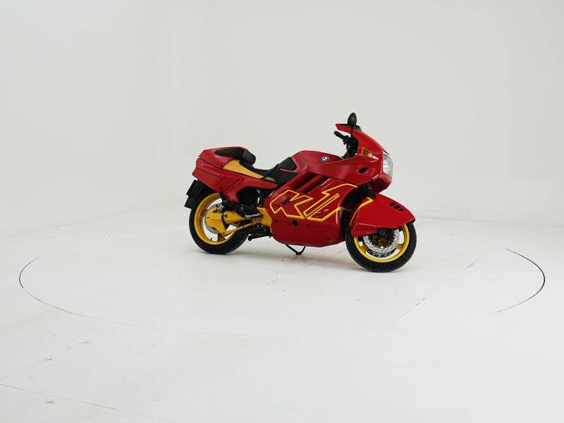 Image 3/15 of BMW DUMMY (1991)