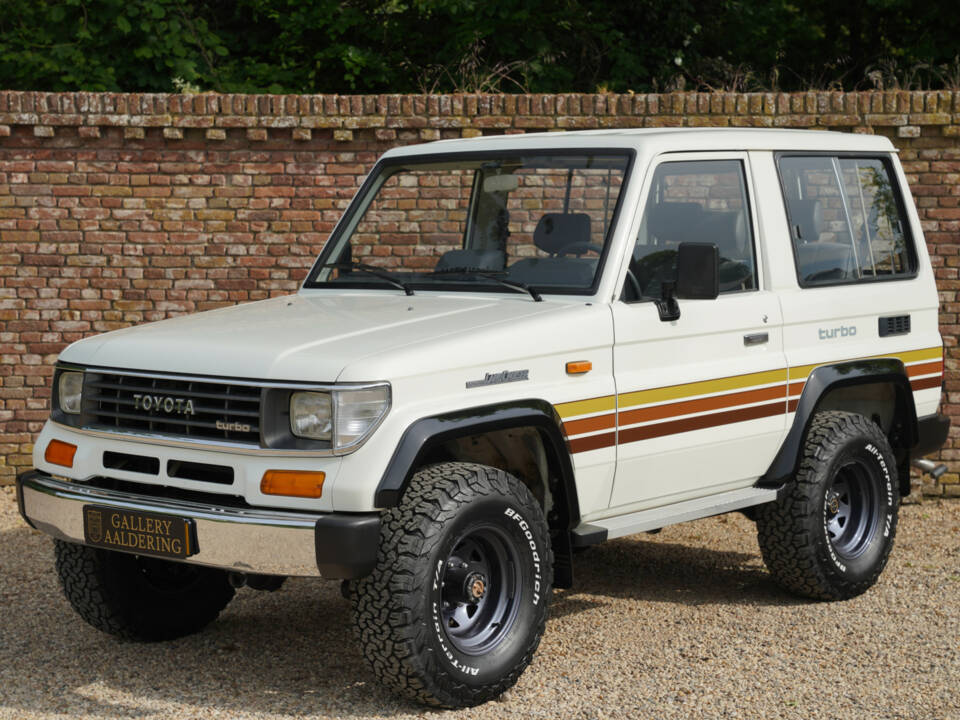 Immagine 29/50 di Toyota Land Cruiser 2.4 LX Turbo (1992)