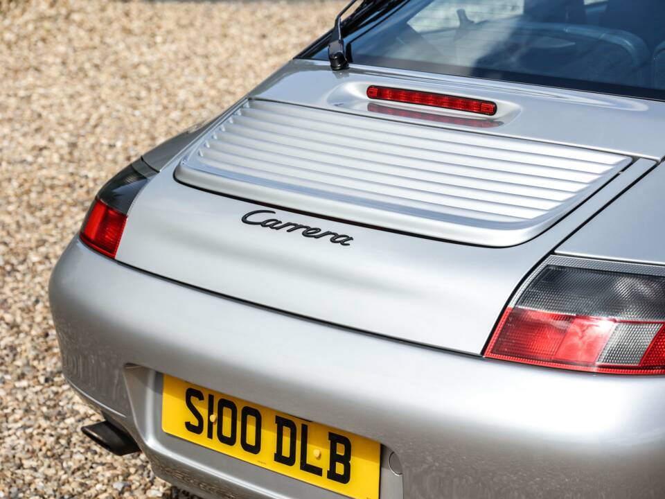 Bild 21/38 von Porsche 911 Carrera (1998)