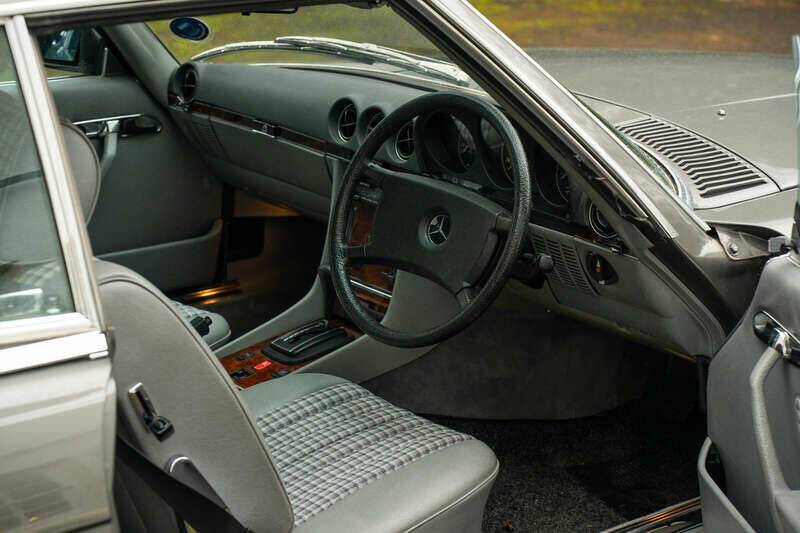 Image 2/50 of Mercedes-Benz 280 SL (1985)