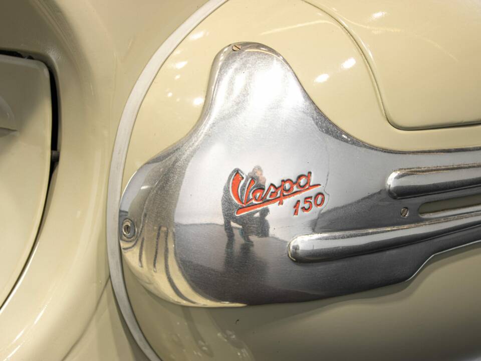 Bild 41/50 von Piaggio Vespa 150 "Struzzo" VL (1955)