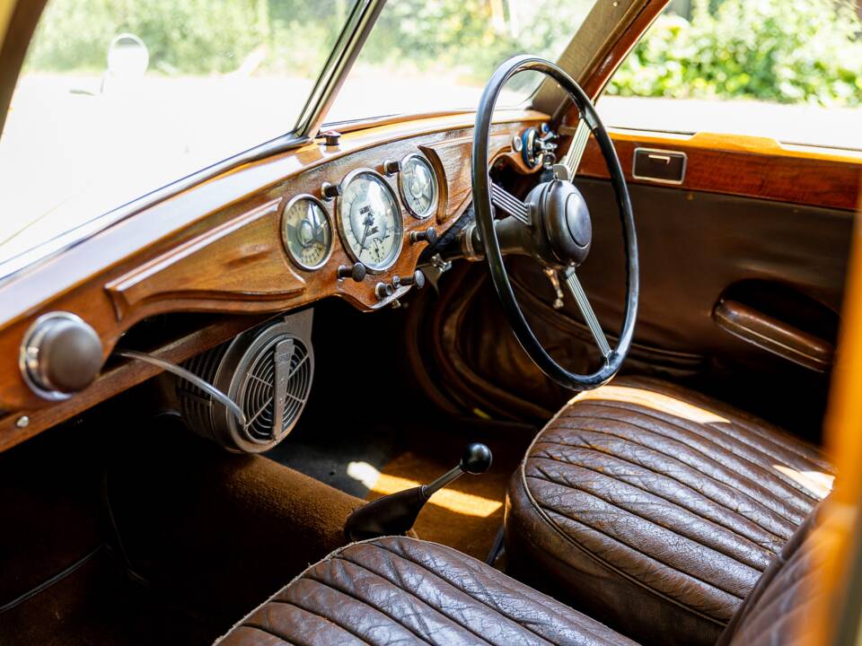 Image 40/47 of Riley 1.5 Litre RMA (1949)