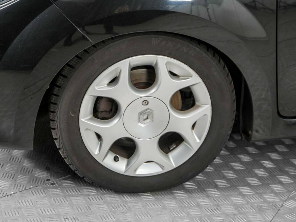 Bild 22/41 von Renault Twingo 1.2 16V (2008)