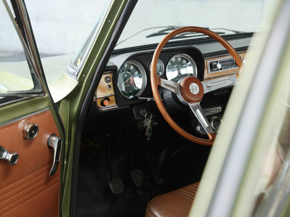 Imagen 14/49 de Alfa Romeo Giulia Super 1.3 (1973)