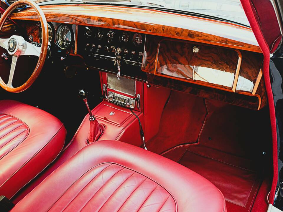 Bild 29/57 von Jaguar Mk II 3.4 (1967)