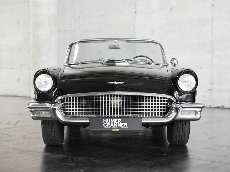 Immagine 32/50 di Ford Thunderbird (1957)
