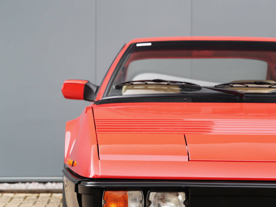 Image 23/65 of Ferrari Mondial Quattrovalvole (1984)