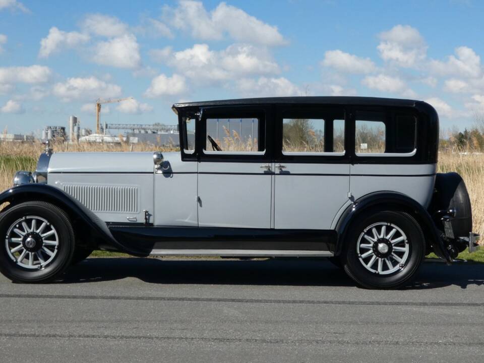 Image 3/32 of Locomobile 8-80 (1927)