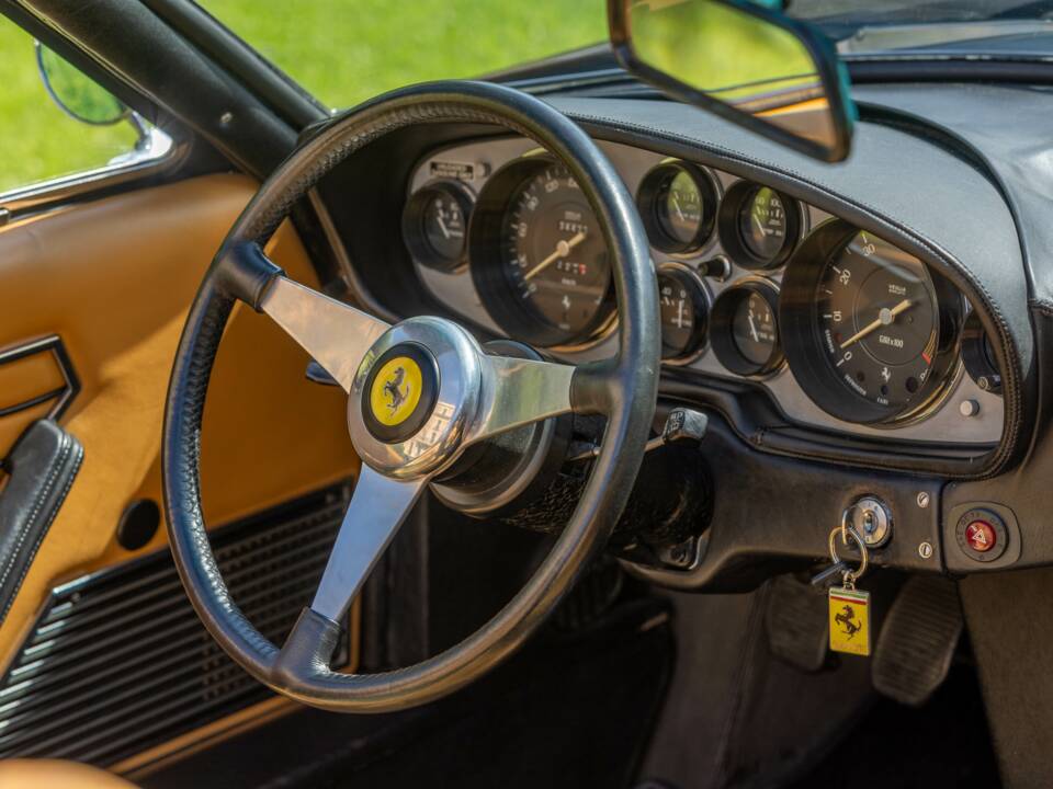 Afbeelding 20/53 van Ferrari 365 GTB/4 Spyder (1971)