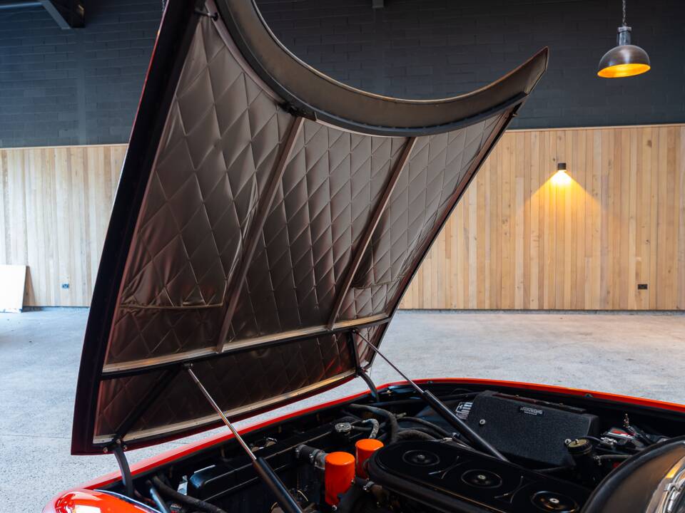 Image 72/74 of Ferrari 365 GTB/4 Daytona (1971)