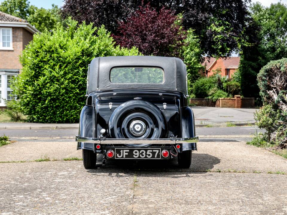 Image 18/33 of Morris 12&#x2F;4 (1935)