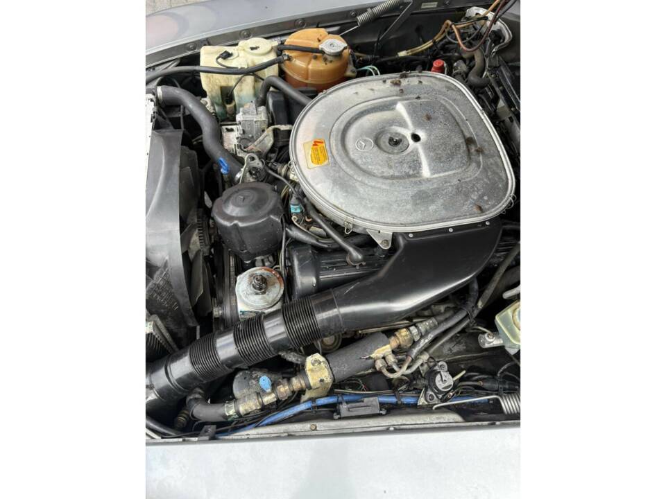 Image 35/50 de Mercedes-Benz 560 SL (1988)