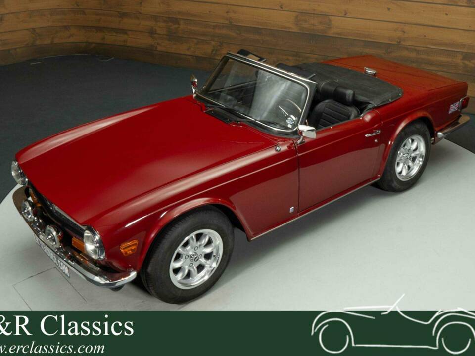 Image 1/19 of Triumph TR 6 (1974)