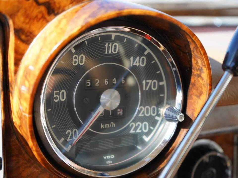 Image 17/20 of Mercedes-Benz 600 (1967)