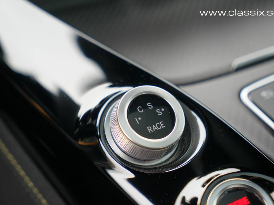 Image 9/23 of Mercedes-AMG GT-S (2015)