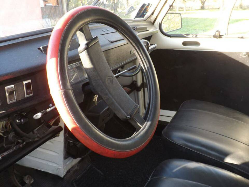 Bild 10/44 von Renault R 4 F4 (1982)