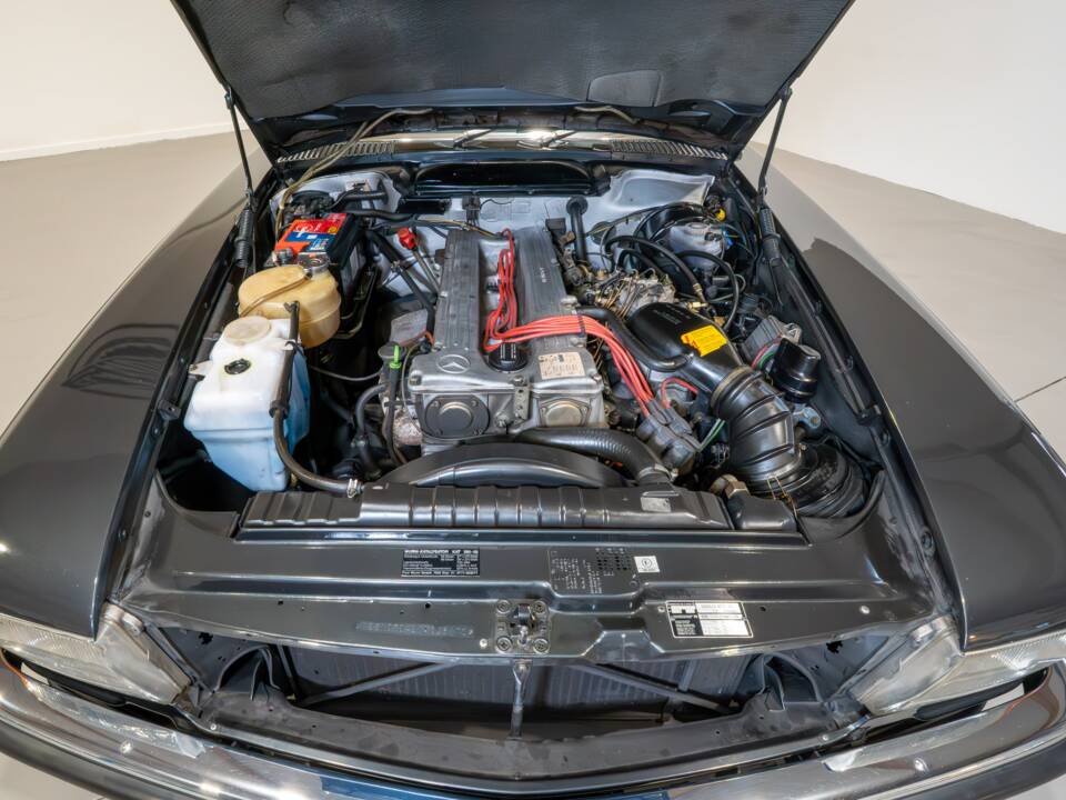 Image 12/32 of Mercedes-Benz 280 SL (1985)