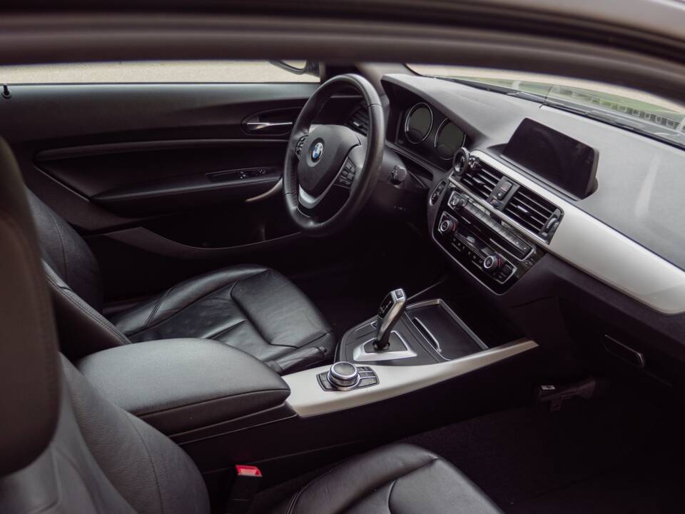 Bild 18/23 von BMW 118i (2018)