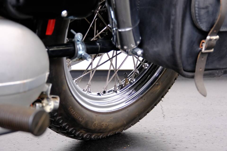 Immagine 36/72 di Harley-Davidson Model KH (1956)