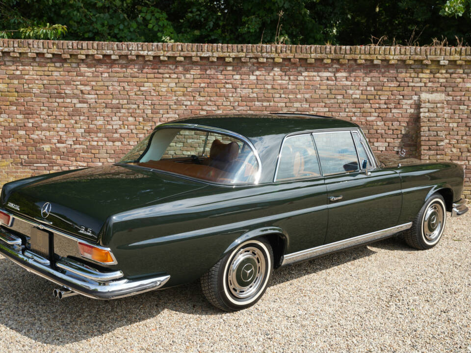 Image 35/50 of Mercedes-Benz 280 SE 3,5 (1971)