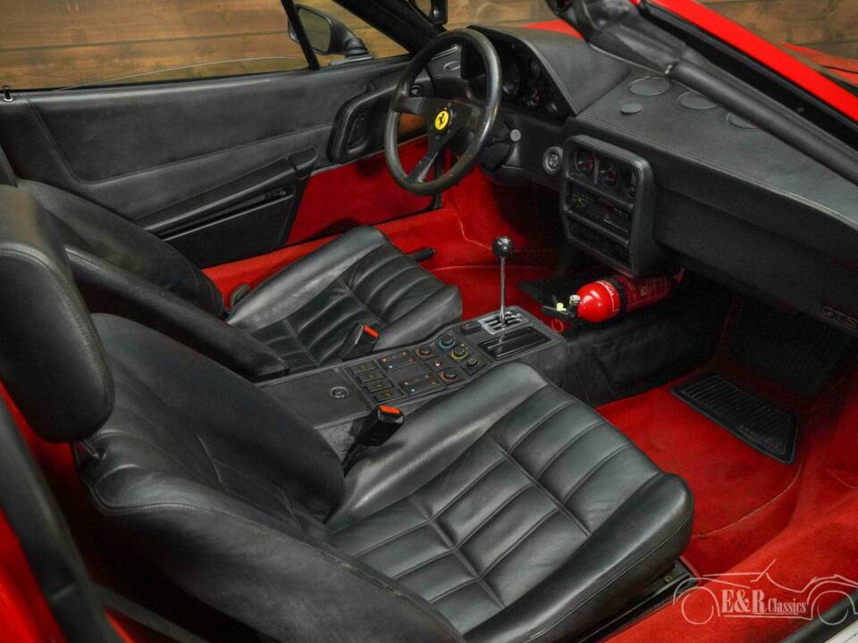 Image 15/19 de Ferrari 328 GTS (1989)
