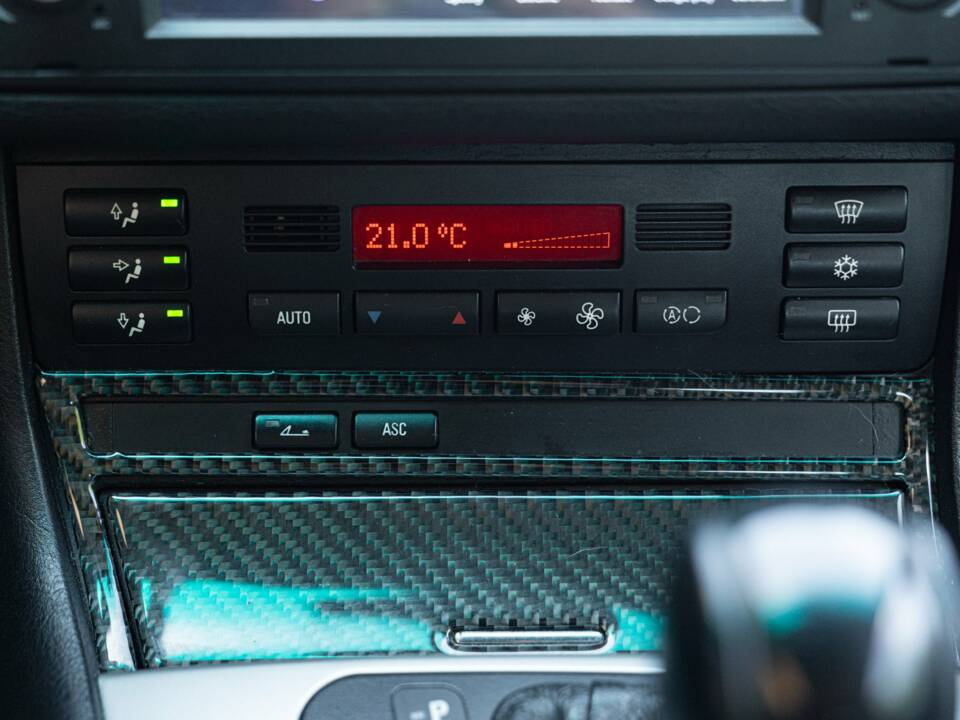 Immagine 38/50 di BMW 320Ci (2001)