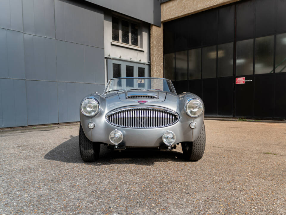 Immagine 10/29 di Austin-Healey 3000 Mk II (BJ7) (1963)