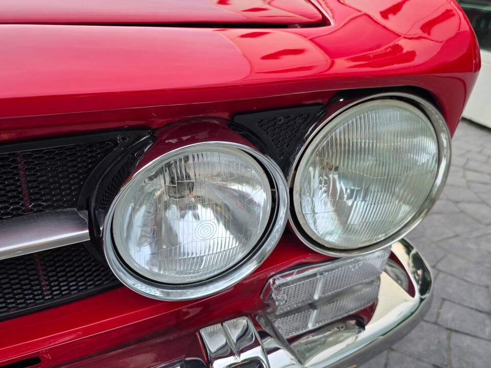 Image 13/34 of Alfa Romeo 1750 GT Veloce (1969)