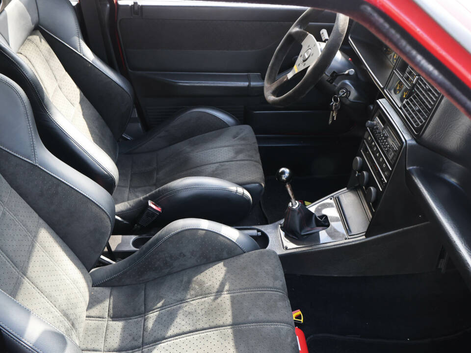 Afbeelding 50/58 van Lancia Delta HF Integrale Evoluzione I (1991)