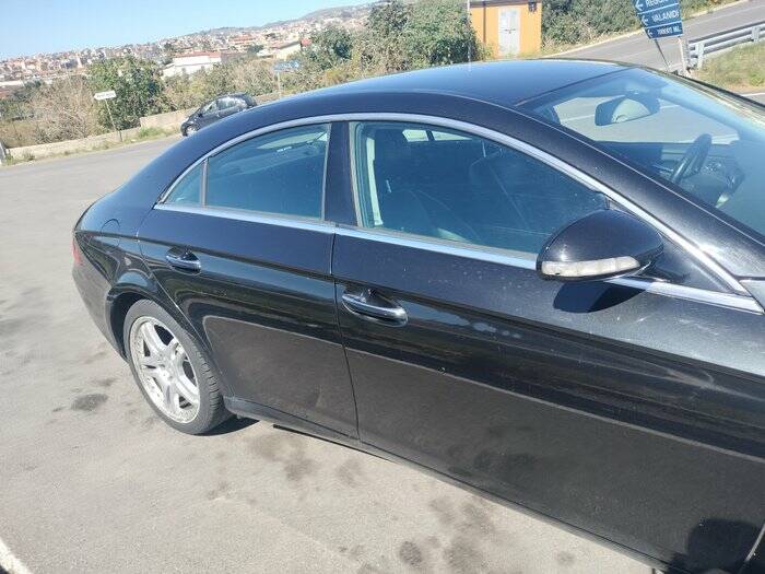 Image 4/4 of Mercedes-Benz CLS 350 (2005)