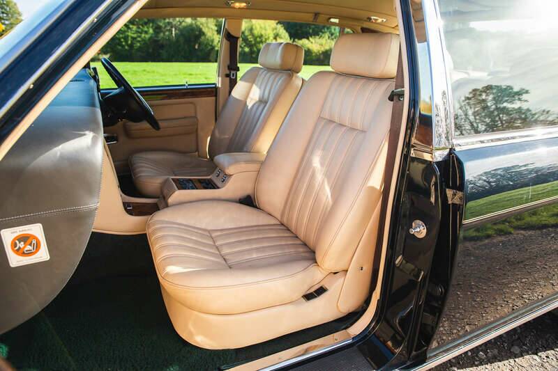 Imagen 48/50 de Rolls-Royce New Silver Dawn (1997)