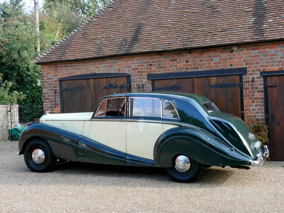 Image 2/11 de Bentley Mark VI Mulliner (1951)