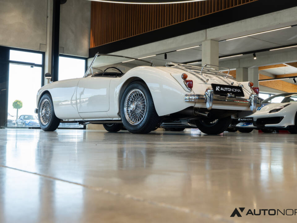 Image 28/65 of MG MGA 1600 (1960)