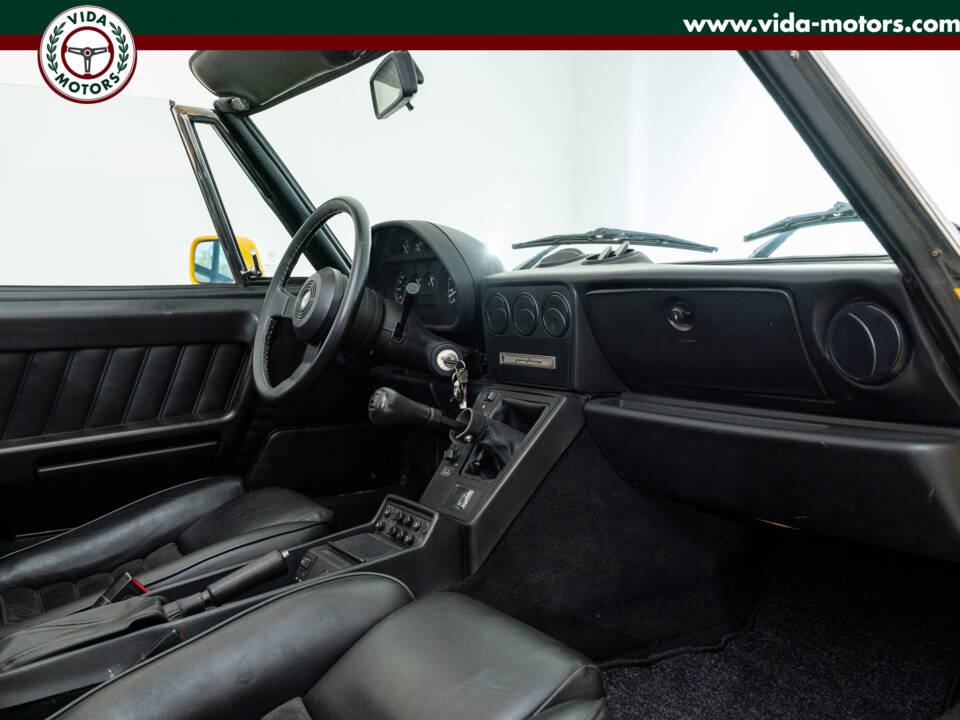 Image 25/37 of Alfa Romeo 2.0 Spider (1993)