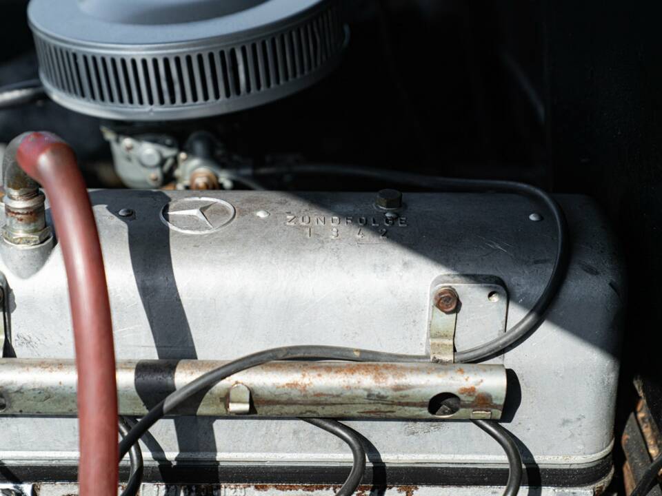 Image 42/50 of Mercedes-Benz 190 SL (1955)