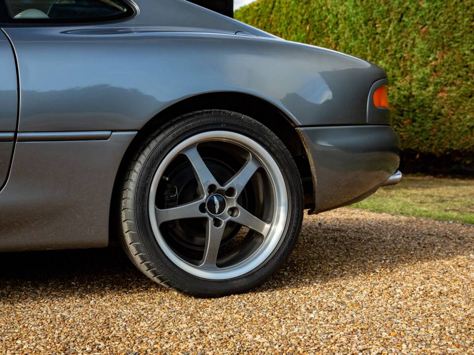 Bild 21/32 von Aston Martin DB 7 Vantage Prototype (1995)
