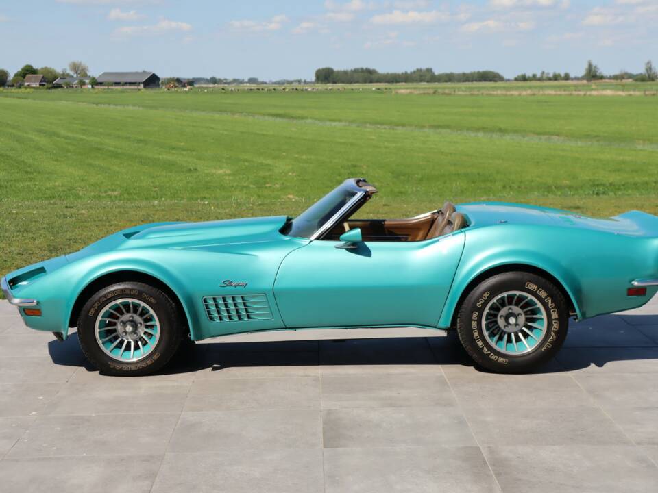 Image 10/50 of Chevrolet Corvette Stingray (1972)