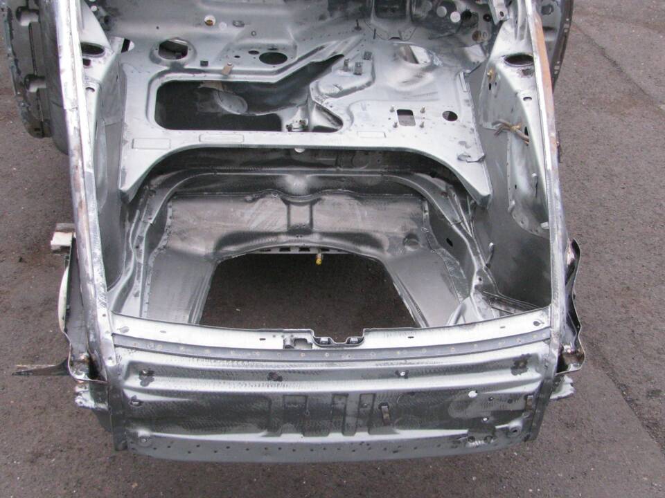 Karosserie " frame-off" fertig in 2015