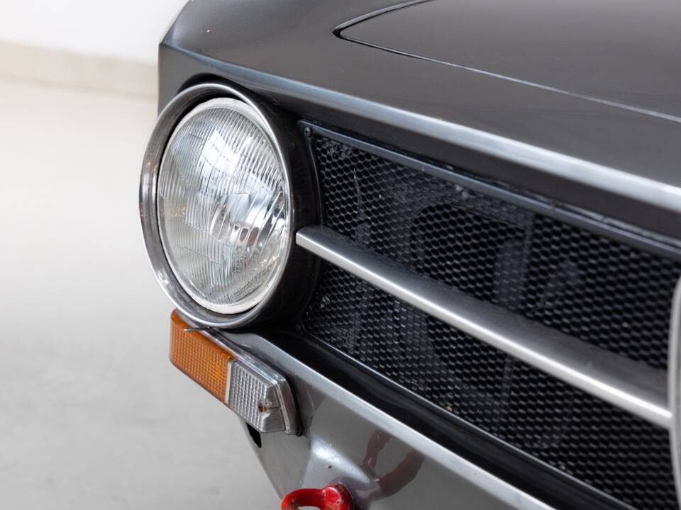 Imagen 25/36 de Alfa Romeo Giulia 1600 GT Junior (1973)