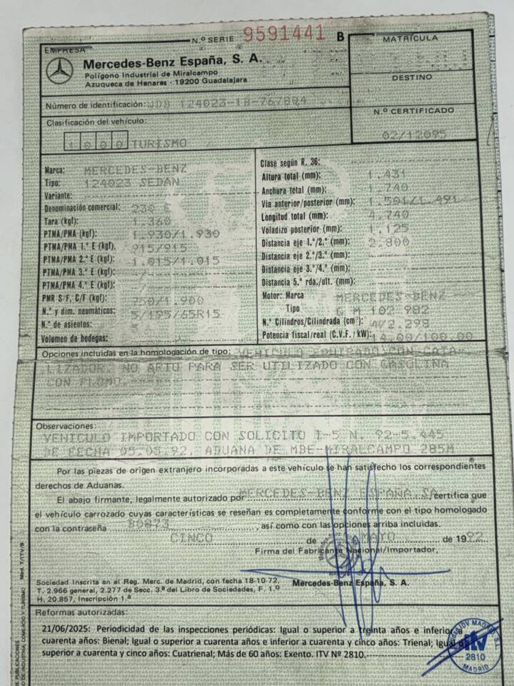 Immagine 29/33 di Mercedes-Benz 230 E (1992)